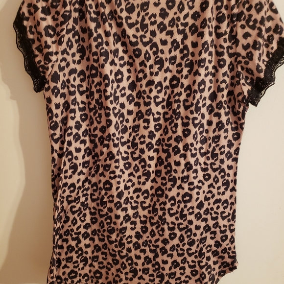 Top - Picture 2 of 5